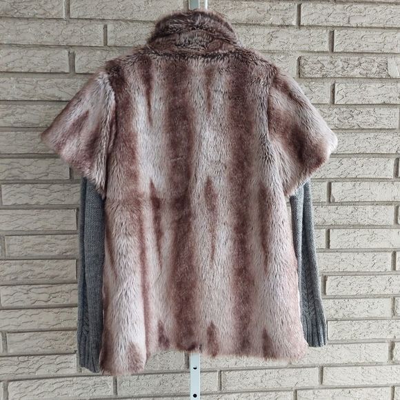 WInk Faux Fur Mixed Media Sweater Jacket Gray Tan XS GUC - Picture 8 of 9
